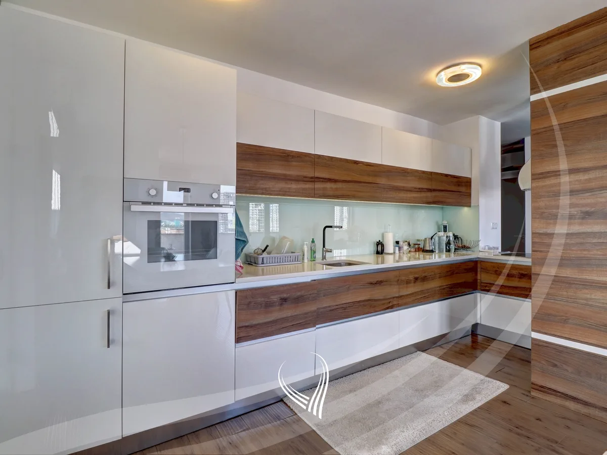 Penthouse 245m2 në shitje në lagjen Arbëria – Dragodan