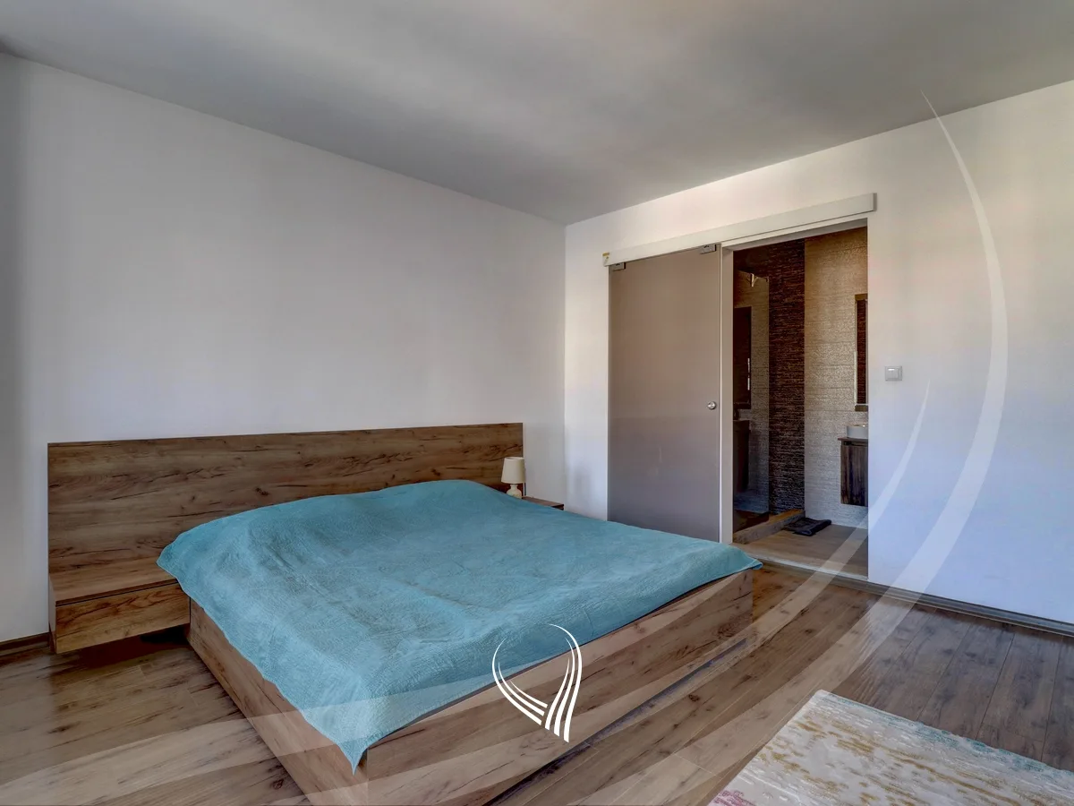 Penthouse 245m2 në shitje në lagjen Arbëria – Dragodan