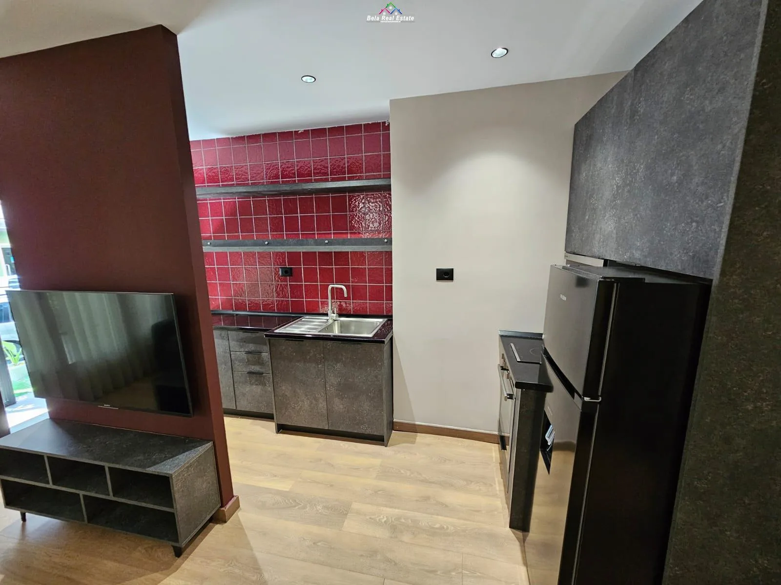 Apartament Me Qera 1+1 ne Myslym Shyri (ID B211380) Tirane