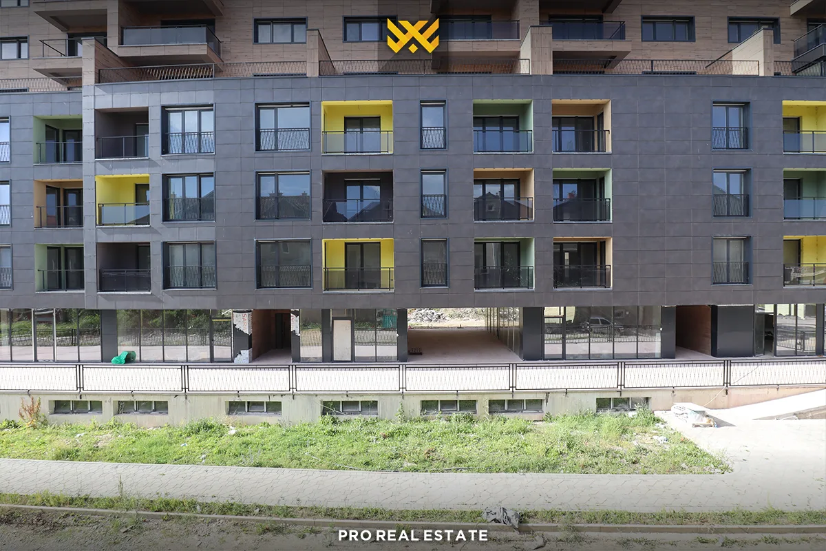 Kat shtëpie - Zyrë 230m² me #QIRA në Dragodan.