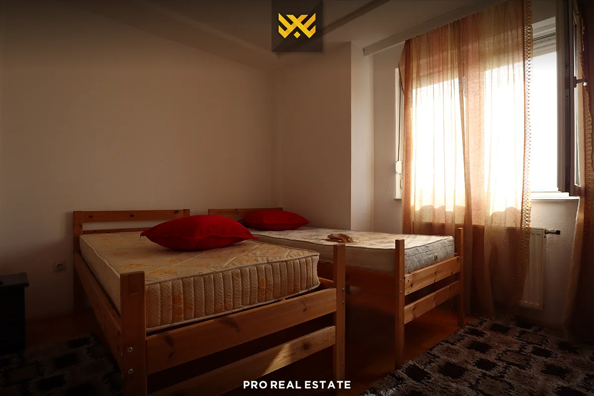 Banesë 90.2m² për #SHITJE në Tokbashqe.