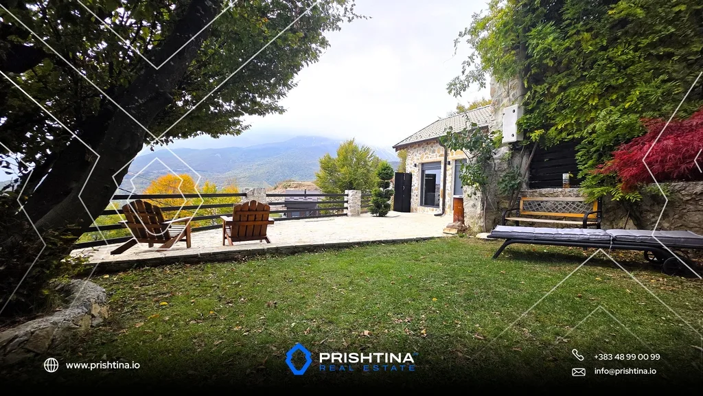 Dy Villa në #shitje 75m² dhe 45m² në Strazhë, Kaçanik