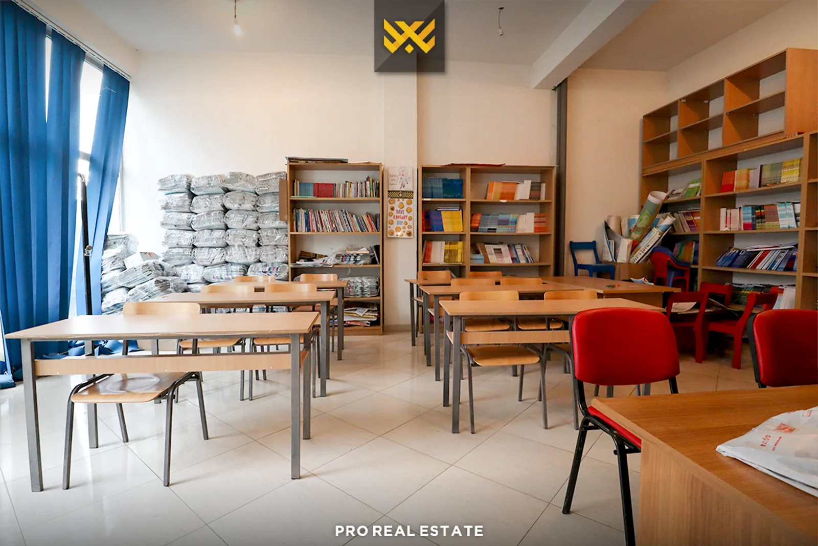 Lokal 45m² në #SHITJE në Emshir