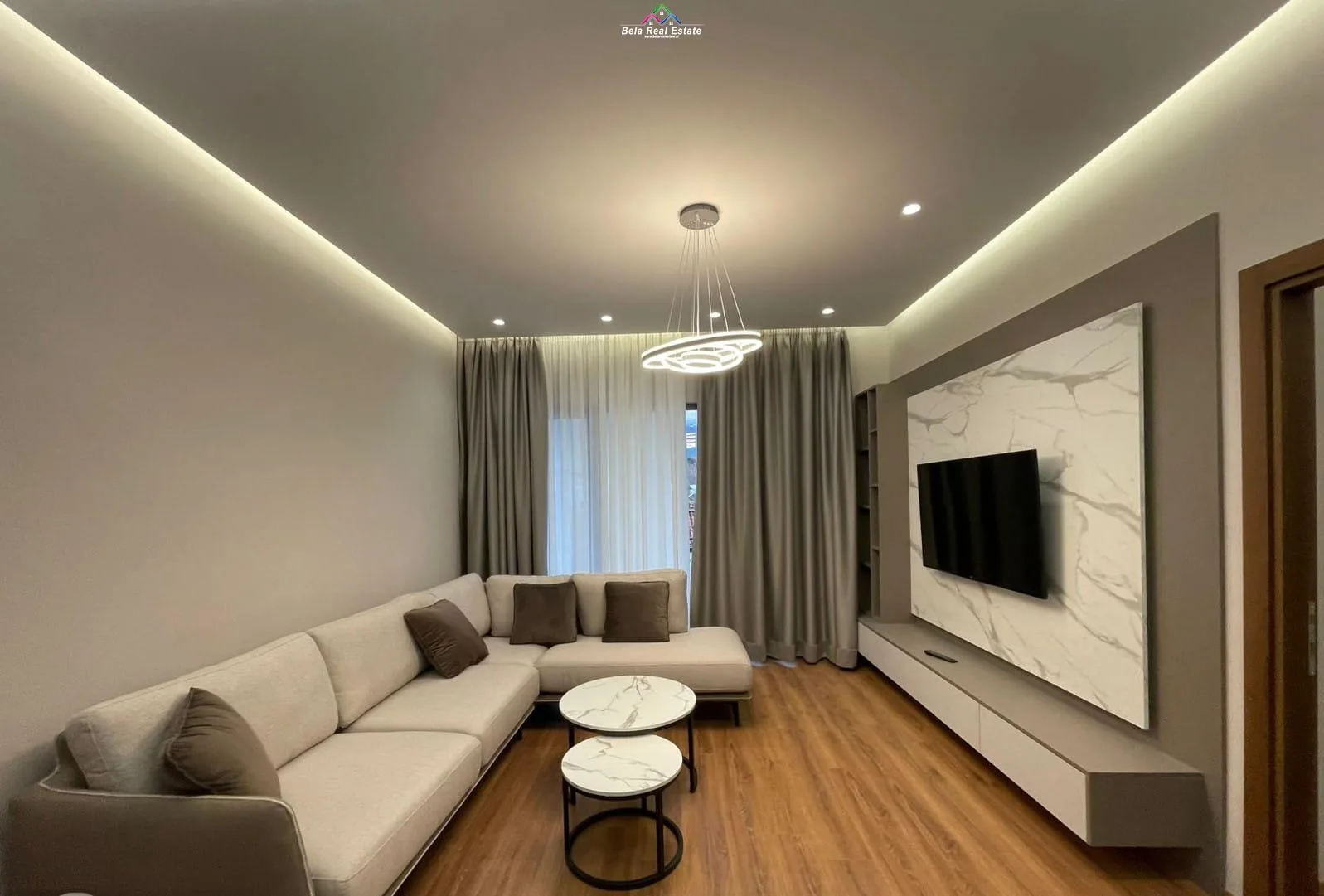 Apartament Me Qera 2+1 Tek  Farmacia 10 (ID B2201170) Tirane