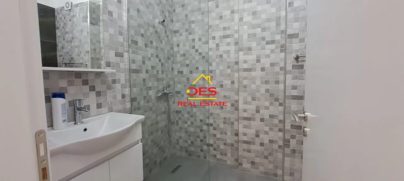 Shitet apartament 1+1 në ujë të ftohtë, vlore. 🌊🌅 pamje anësore nga deti
