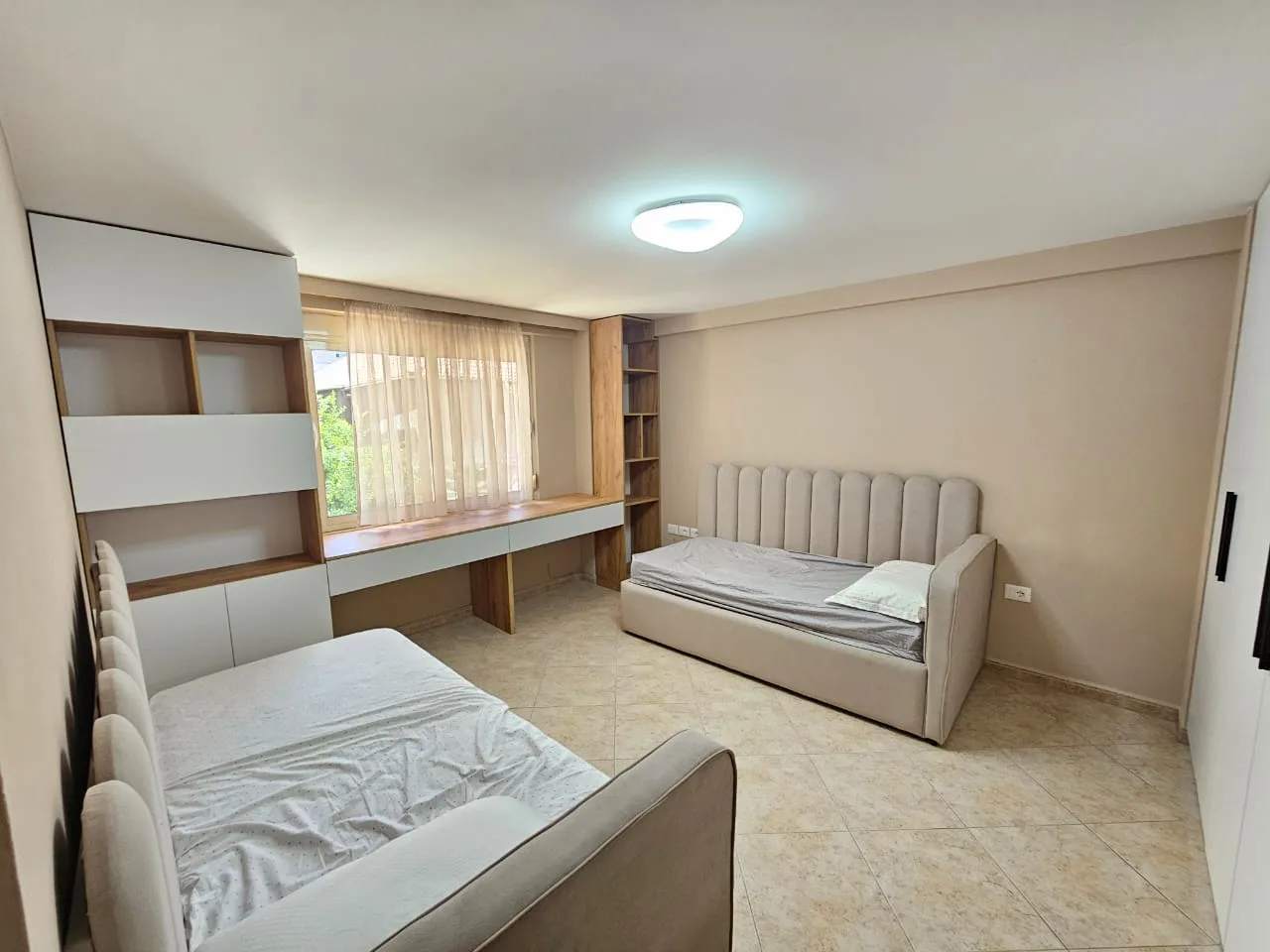 Apartament Me Qera 3+1 tek Bulevardi Zogu i Pare (ID B230129) Tirane​