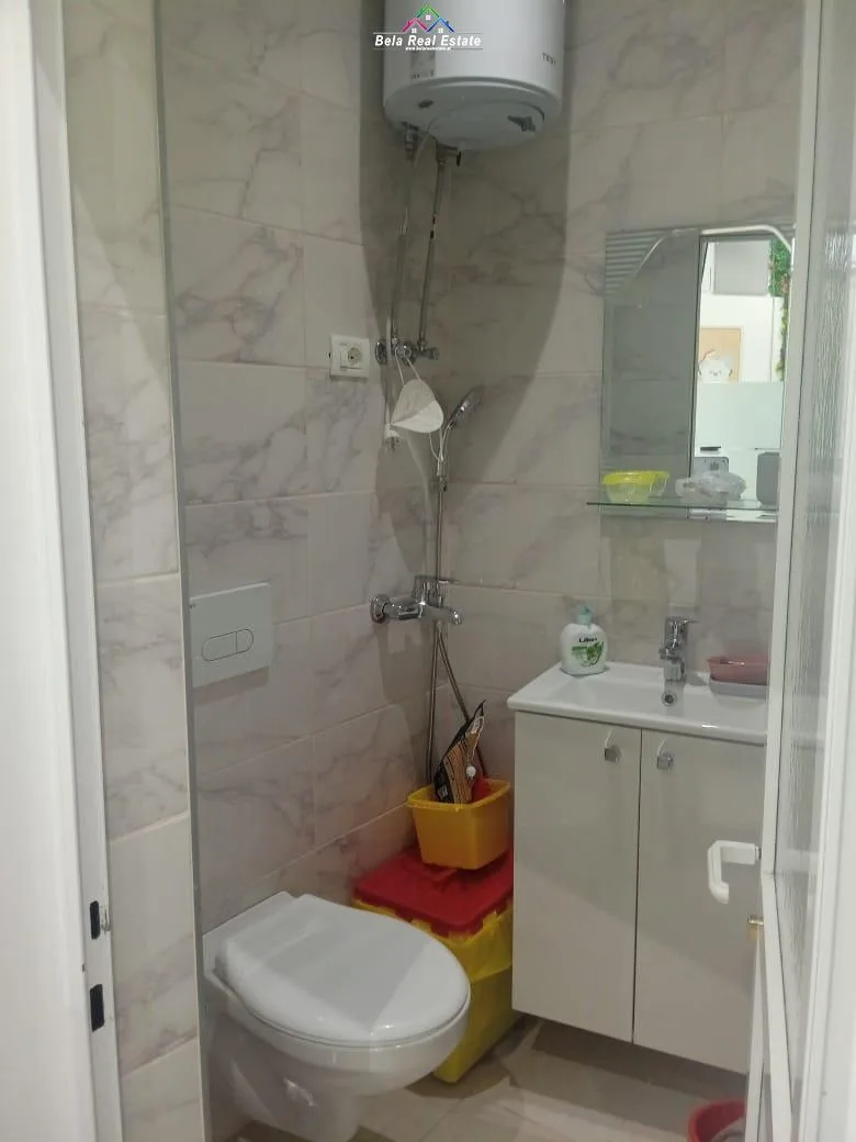Klinike Dentare me qera Tek 9-Katshet (ID BD21258) Tirane