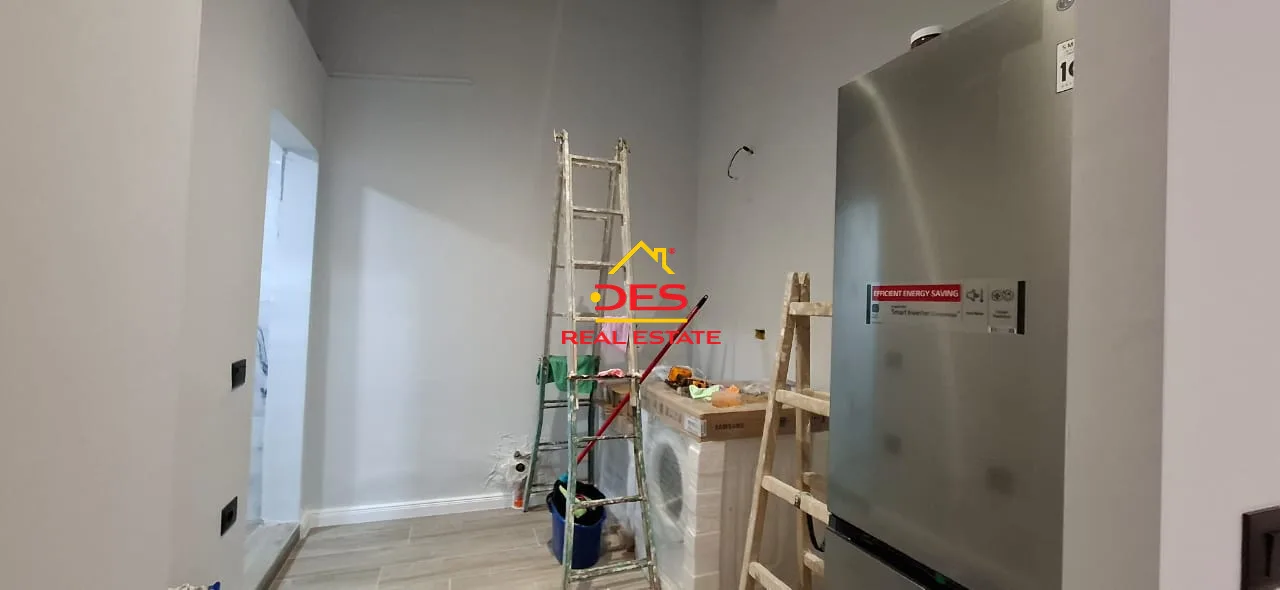 Shitet njësi e konvertuar në apartament 1+1 te bishti i kalldrëmit,vlorë