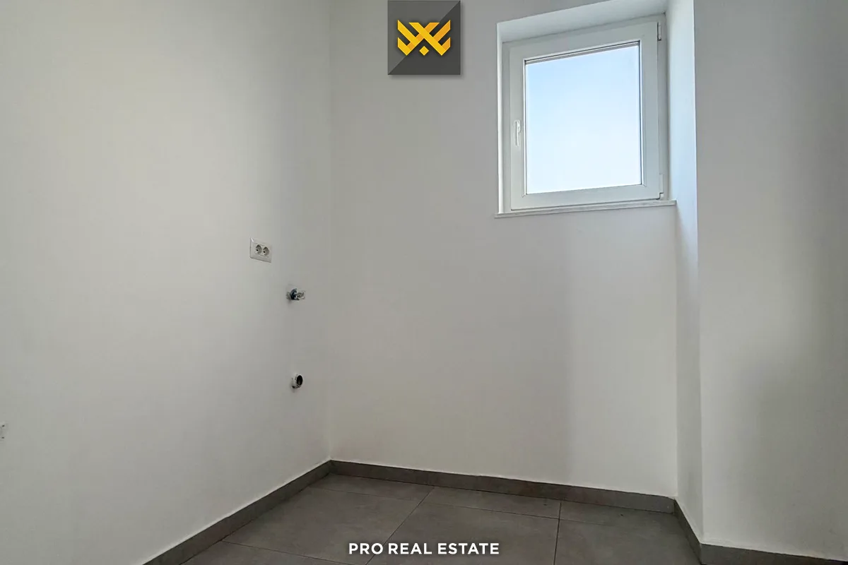 Shtëpi 245m² për #SHITJE në Lagjen Priam Village