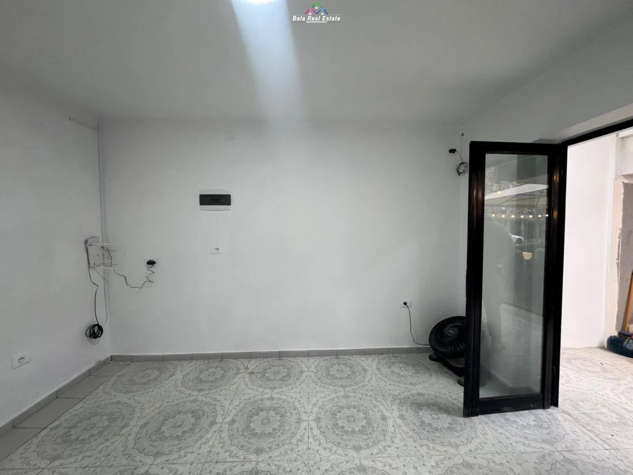 Dyqan Me Qera Ne Selite ( ID BD21888) Tirane