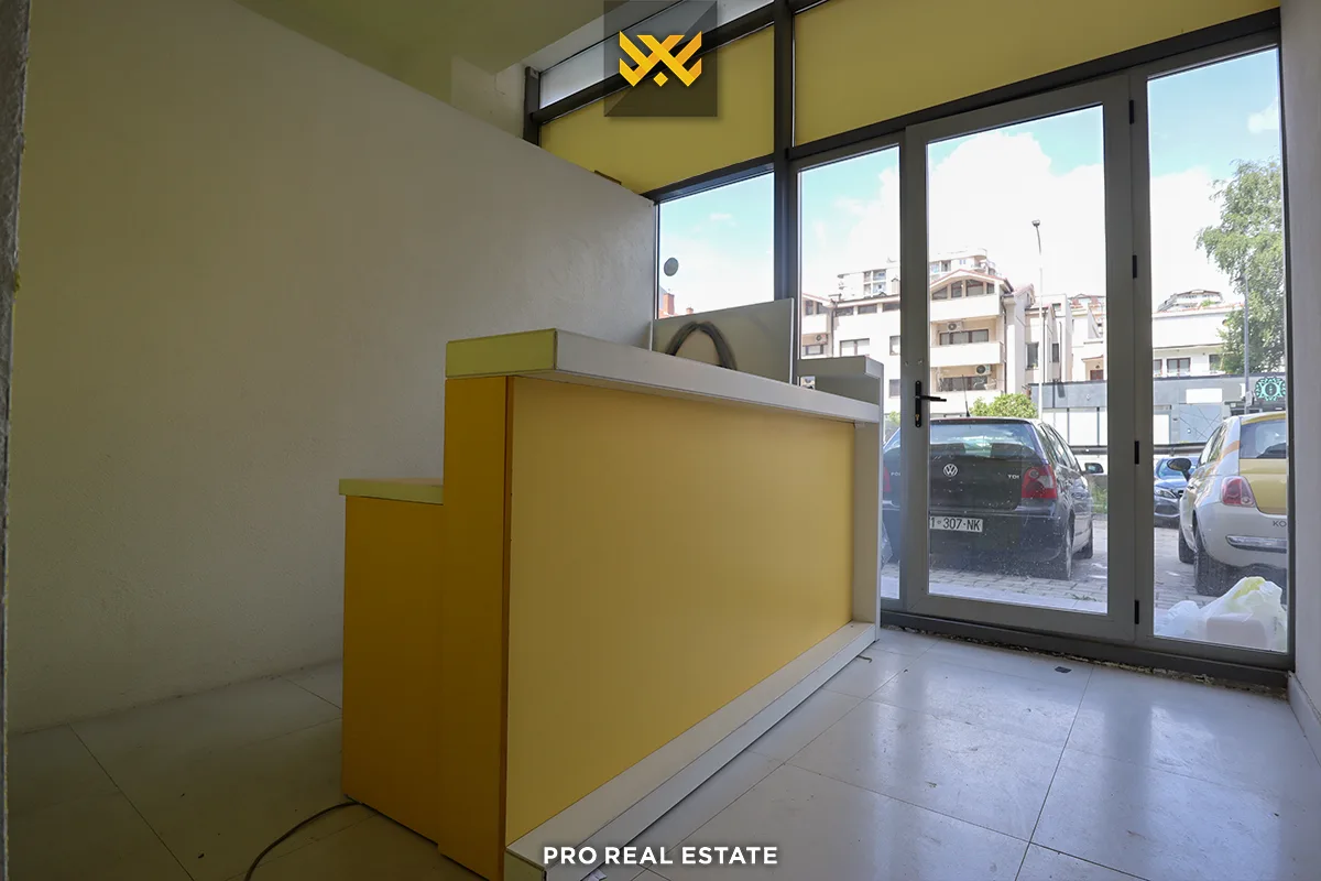 Lokal 84m² në #SHITJE në Tophane