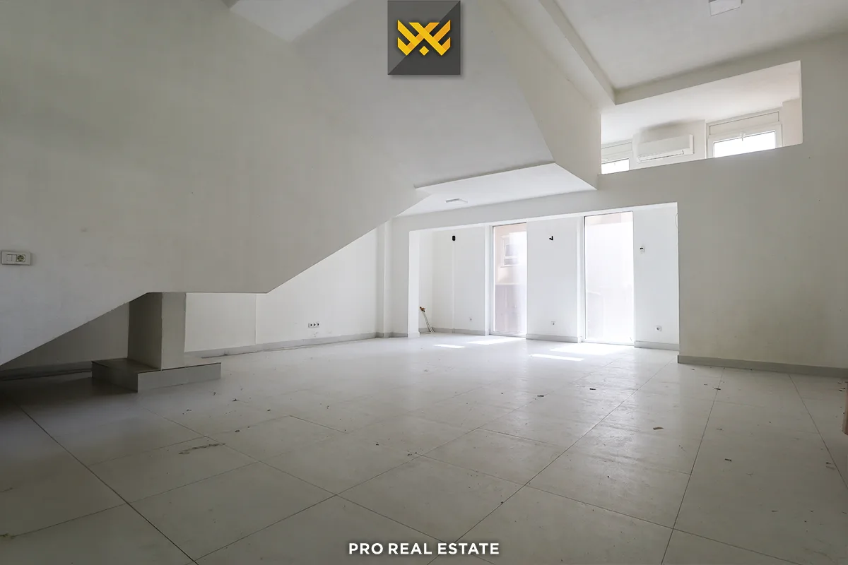 Lokal 84m² në #SHITJE në Tophane