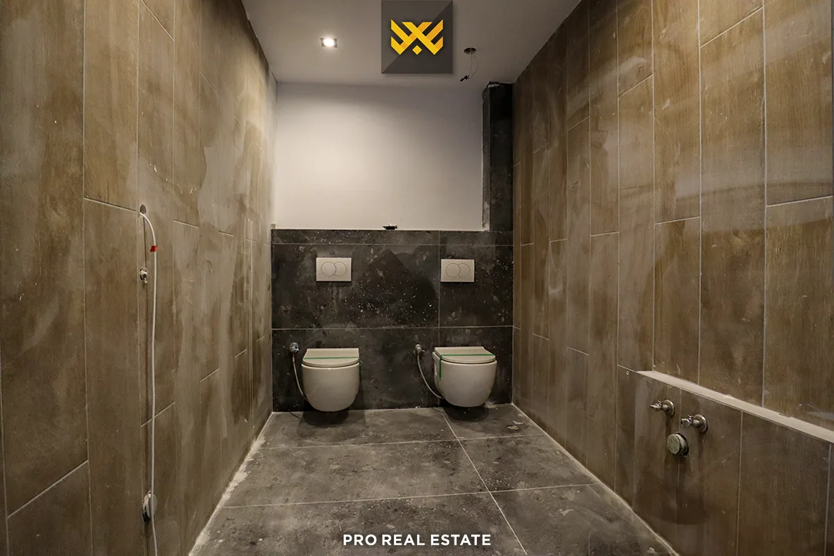 Banesë / Zyrë 400m² me #QIRA në Bregun e Diellit