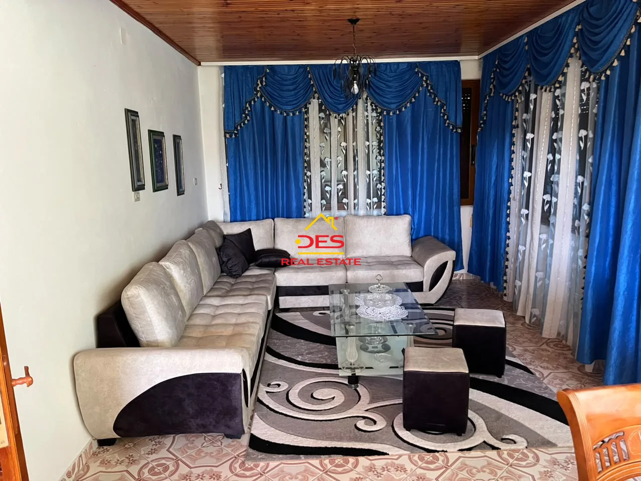 Shitet shtëpi private 2 katëshe në fitore , vlorë.