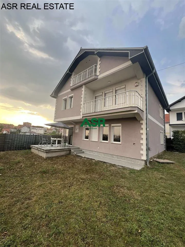 #ID:3083 Shtëpi 300m2 me #qira në Vranjevc