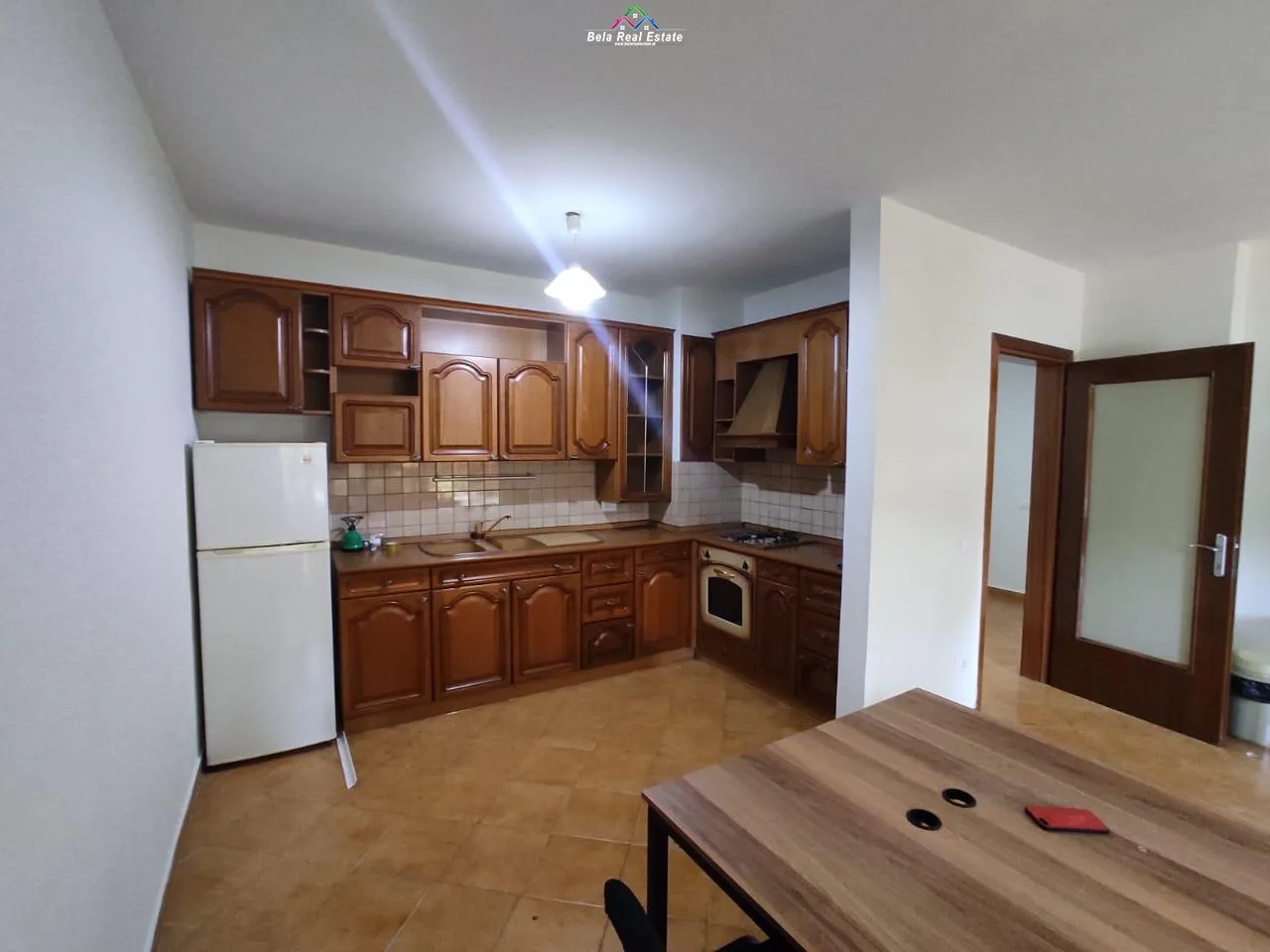 Zyre Me Qera 3+1 tek Rruga e Elbasanit (ID BZ2708) Tirane