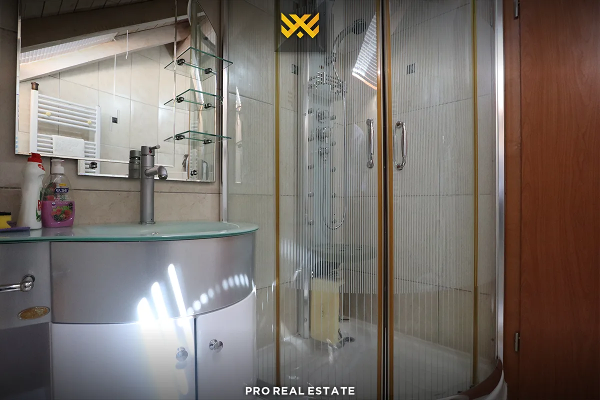 Shtëpi 667.09m² për #SHITJE në Sofali.