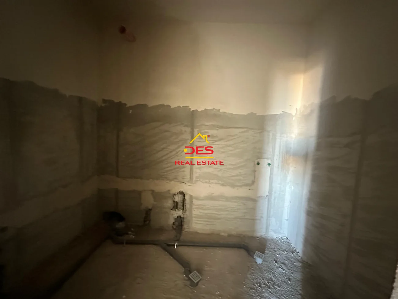 Shitet apartament 2+1 me këste në orikum