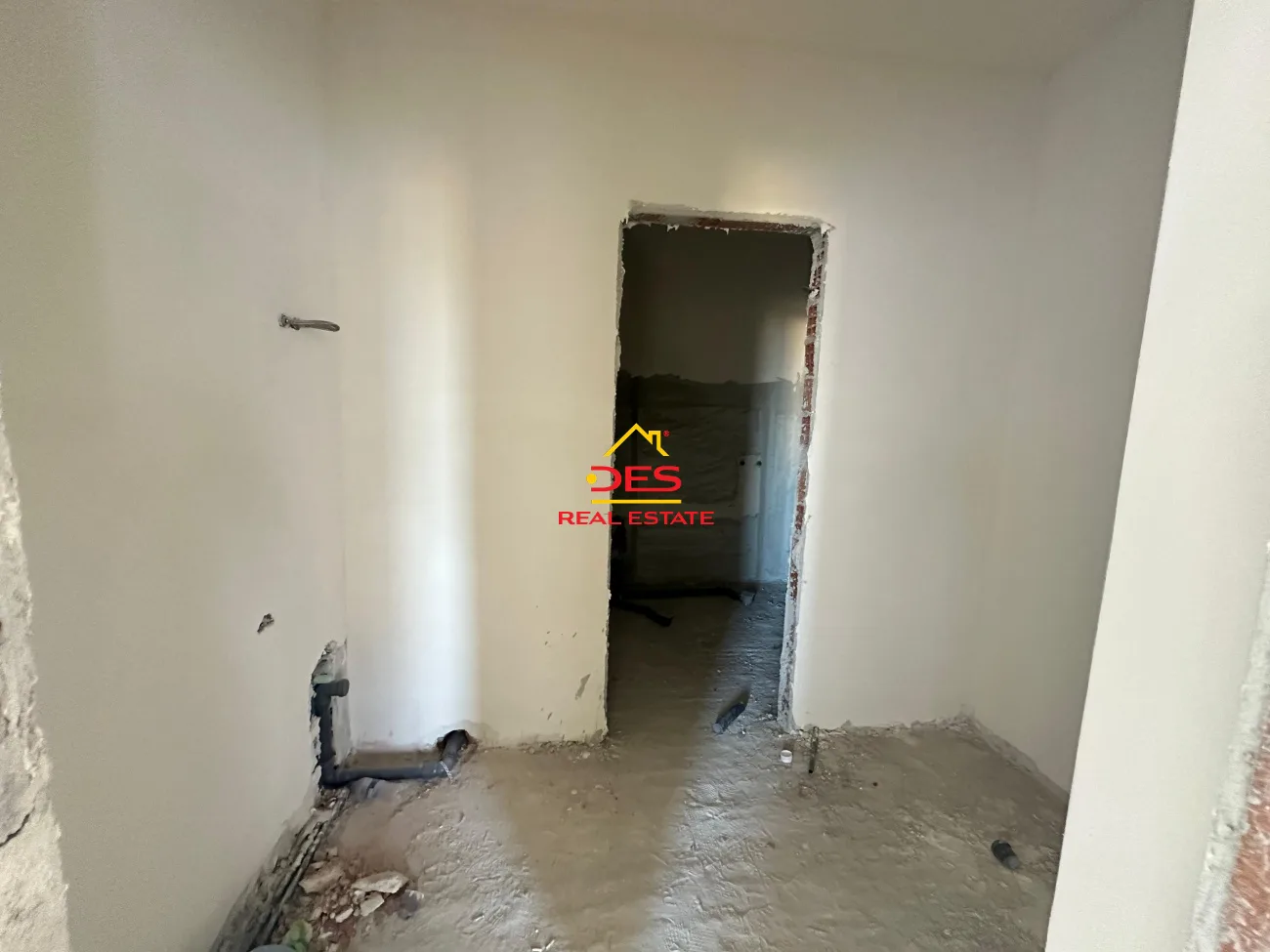 Shitet apartament 2+1 me këste në orikum