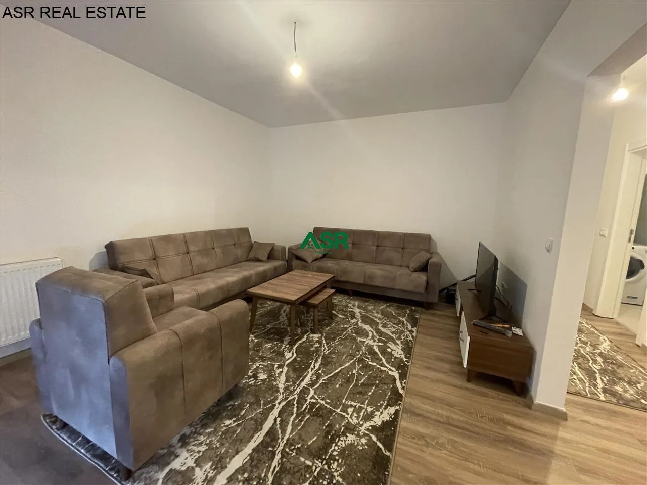 Ofrohet BANESA 85m2 me QIRA ne Lagjen Arberia,