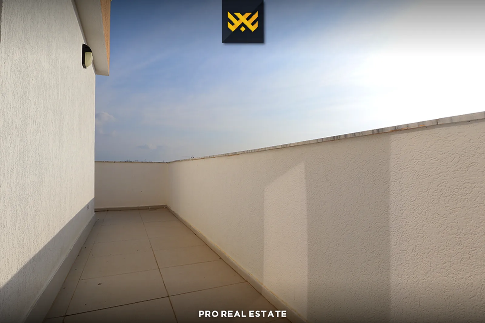 Banesë – Penthouse 125m² + 35m² në #SHITJE te Mati 1.