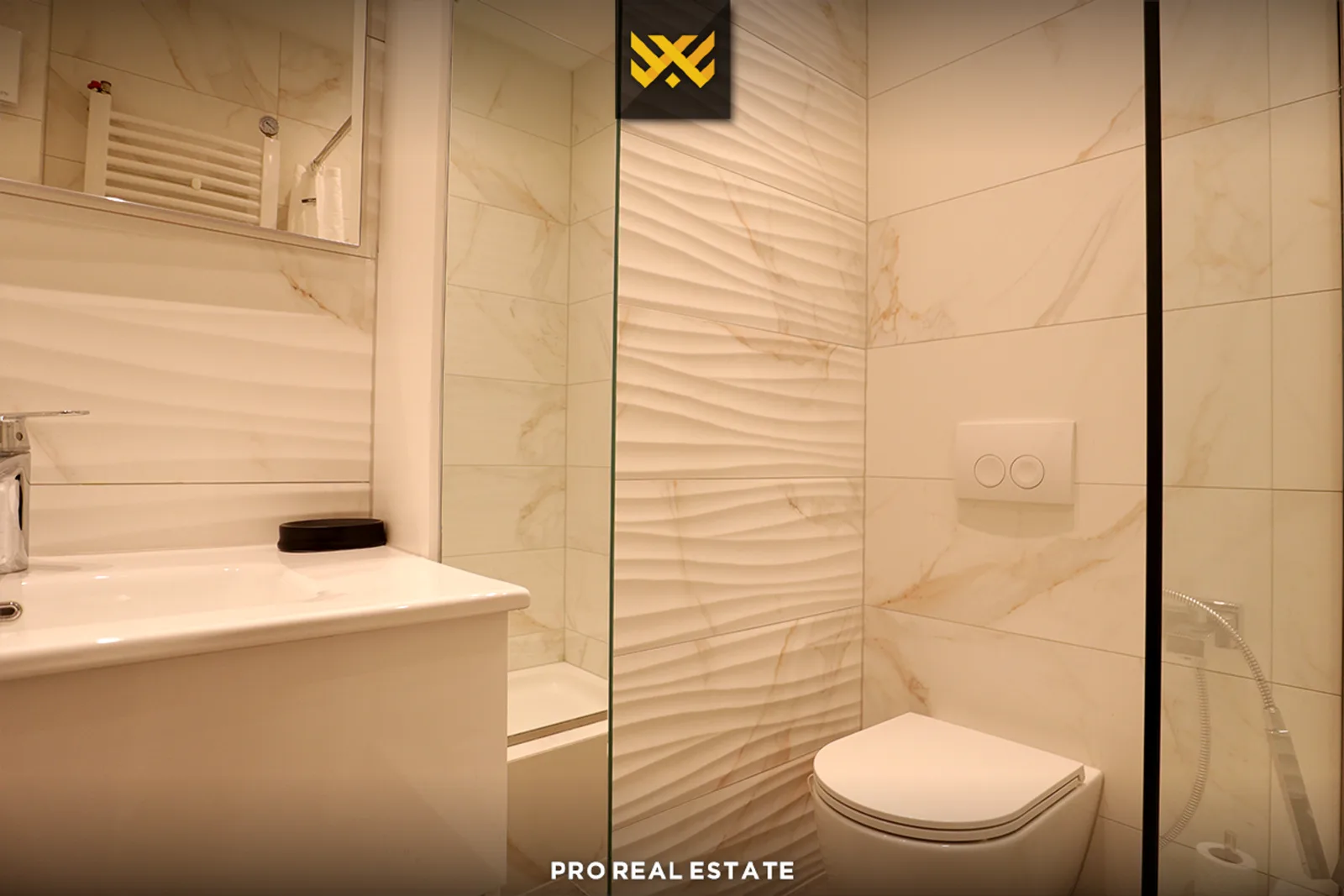 Banesë – Penthouse 125m² + 35m² në #SHITJE te Mati 1.