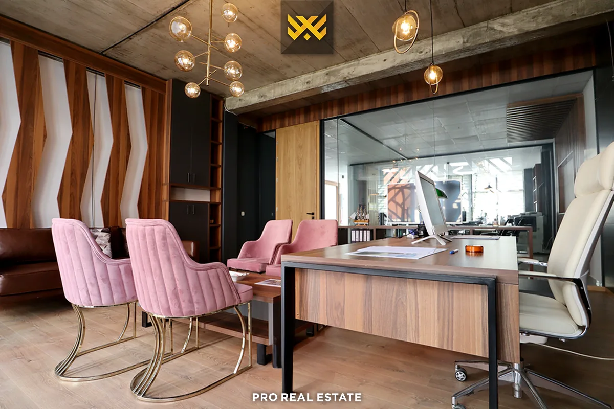 Lokal – Zyre 130m² në #SHITJE te Mati 1.