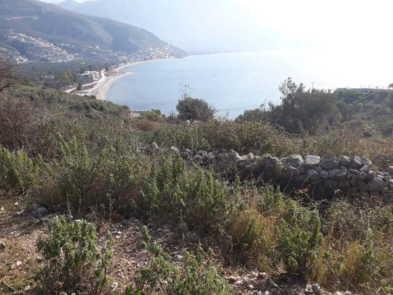 Shitet tokë në fshatin qeparo