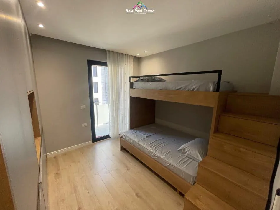 Shitet Apartament 2+1+2 tek Casa Italia (ID B120577) Tirane.