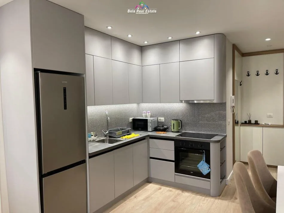 Shitet Apartament 2+1+2 tek Casa Italia (ID B120577) Tirane.