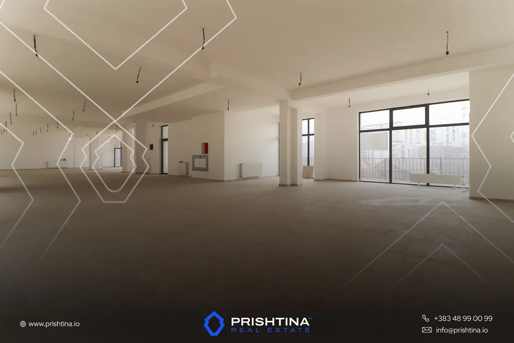 Lokal me qira 340m² te Prishtina e Re