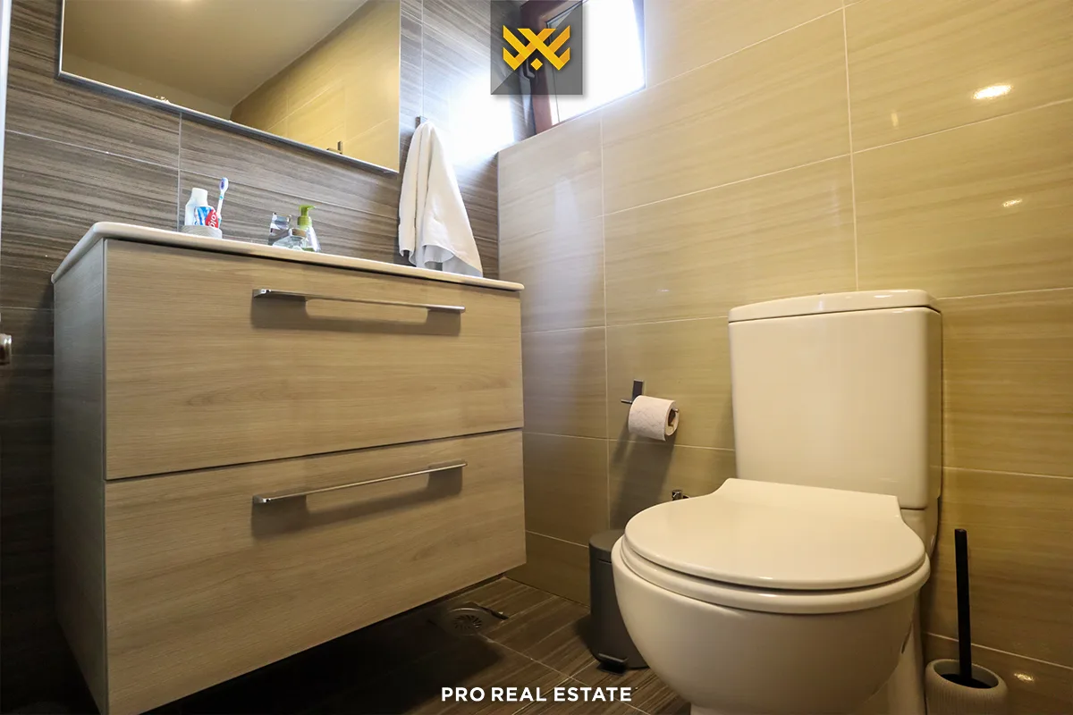 Villë 228m² për #SHITJE në Brezovicë