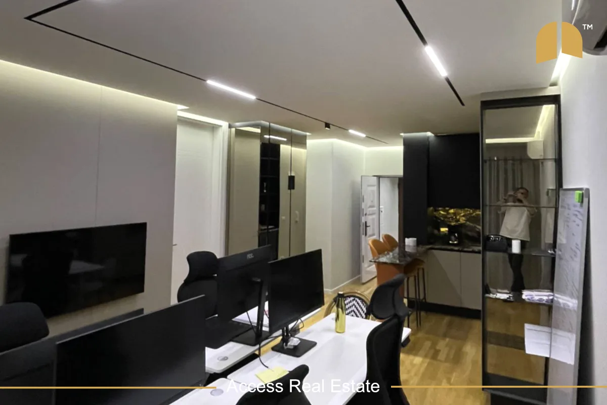 Zyre 100m² dhe Banim 52m² e perbashket total 152m² - Lakrishtë