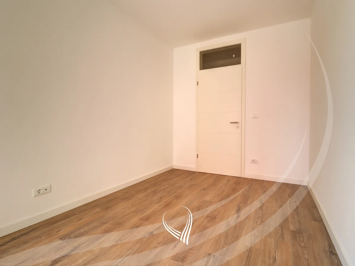 Zyre me 3 dhoma pune me qira në lagjen Mati 1 – Kodrina