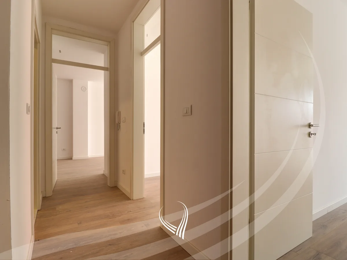 Zyre me 3 dhoma pune me qira në lagjen Mati 1 – Kodrina