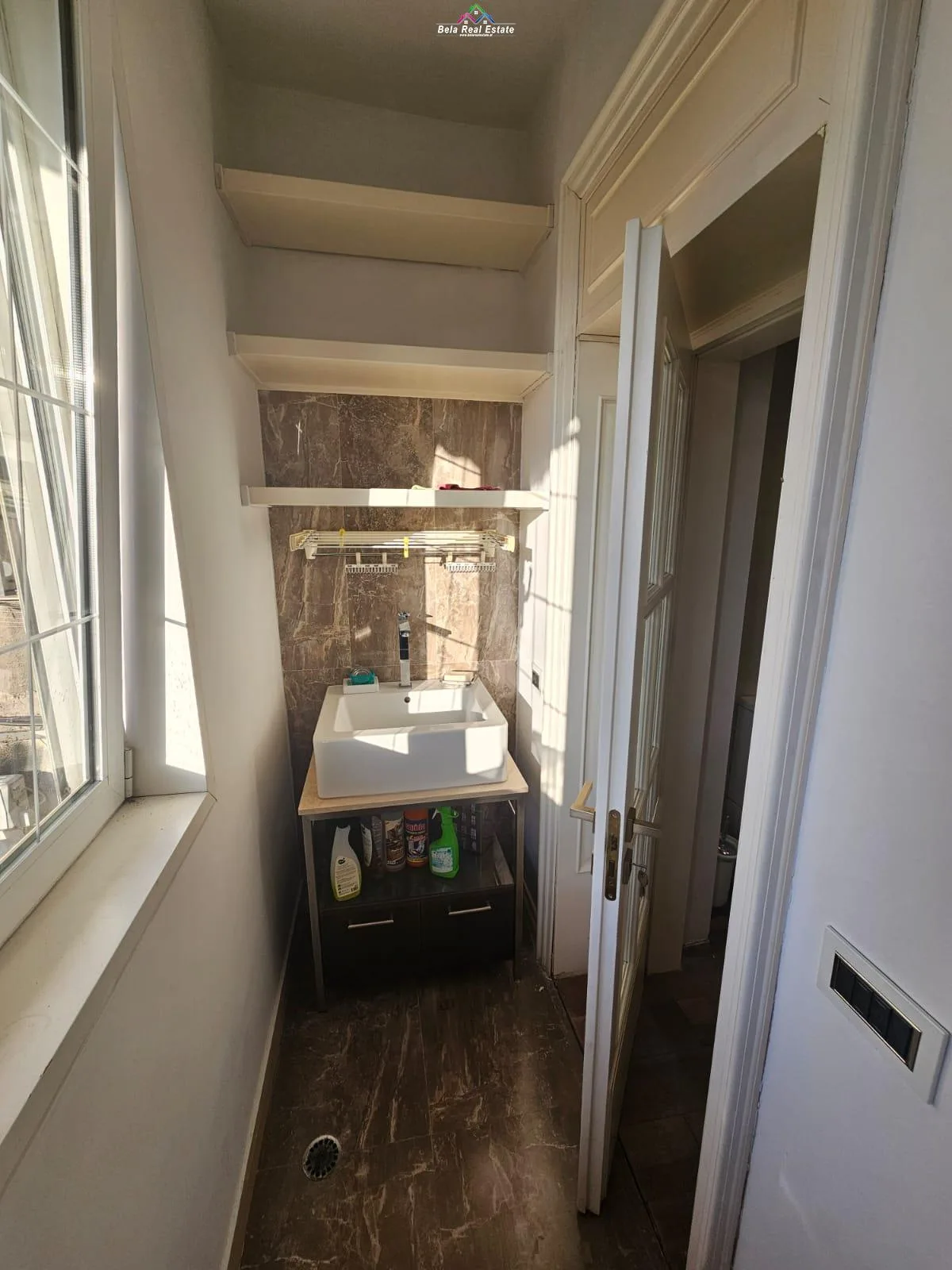 Apartament Me Qera 1+1 Tek Pazari i Ri (ID B211375 ) Tirane