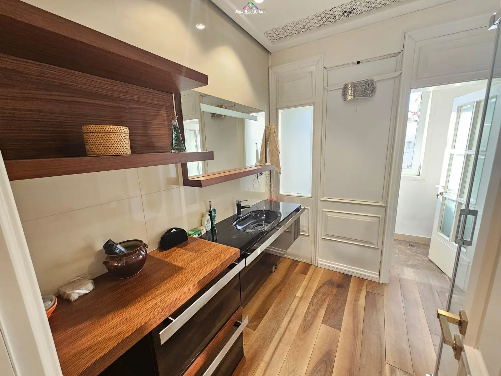 Apartament Me Qera 1+1 Tek Pazari i Ri (ID B211375 ) Tirane