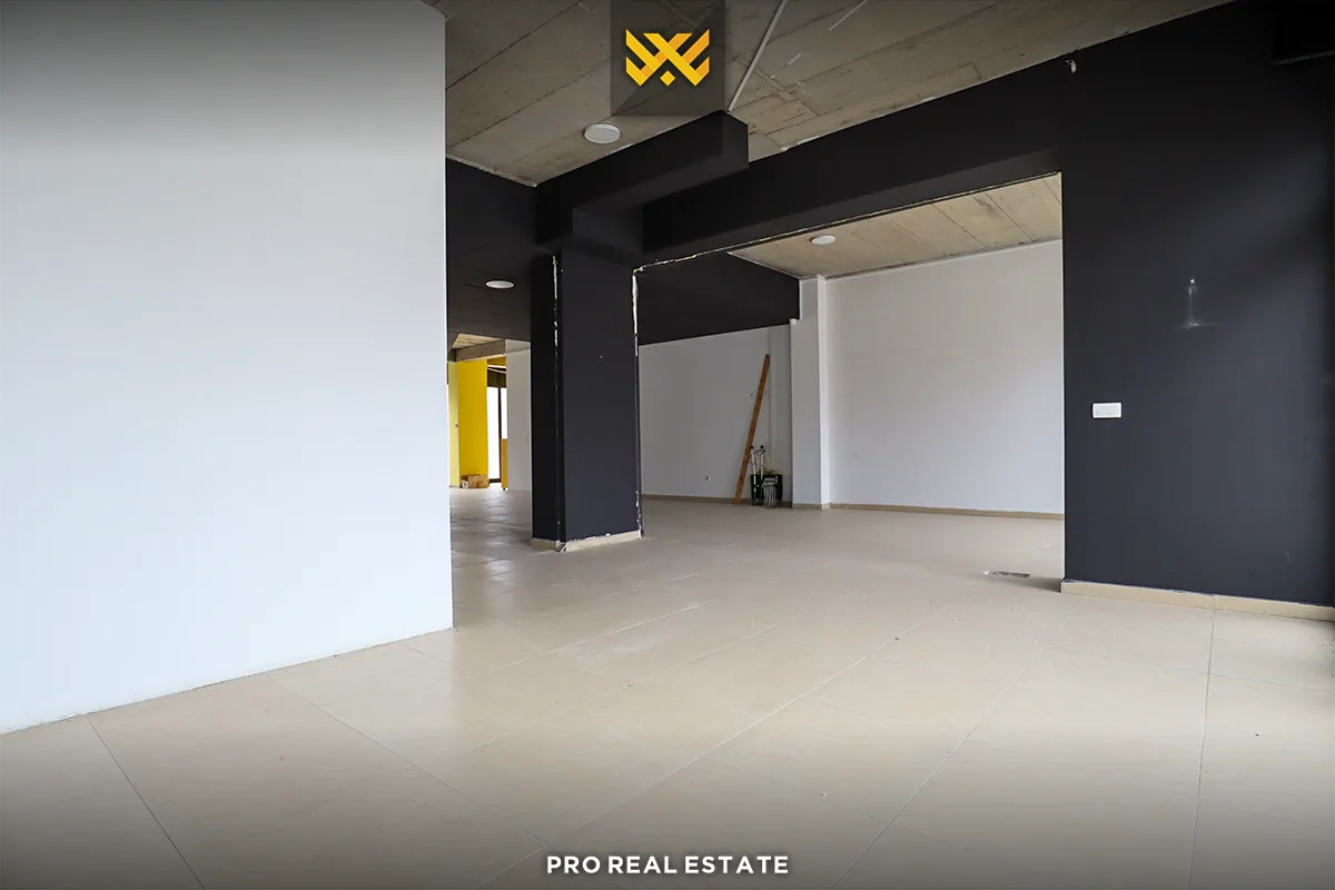 Lokal 175m² me #QIRA në Lagjen e Muhaxherëve.