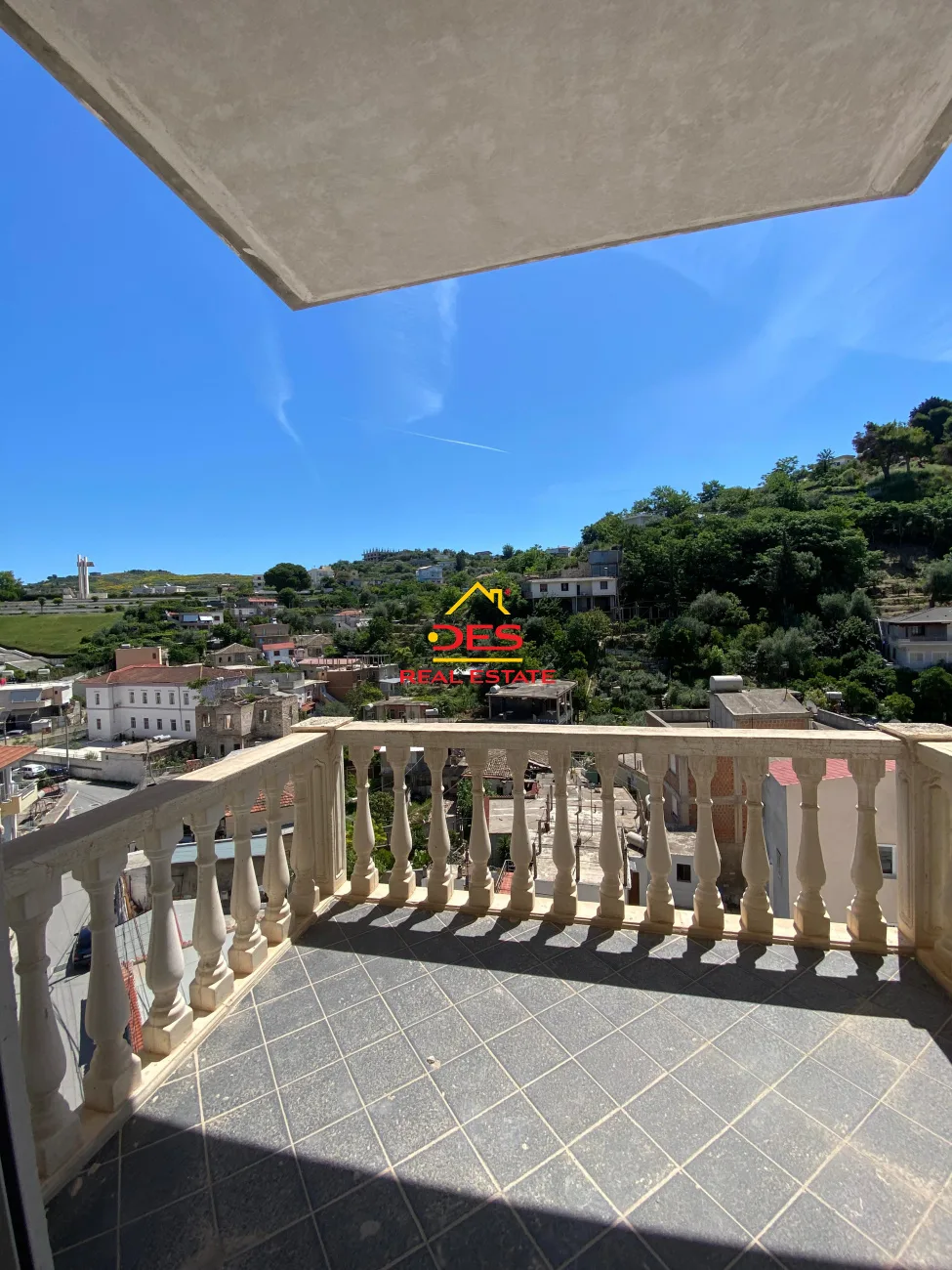 Shitet garsoniere pranë sheshit te flamurit, vlorë
