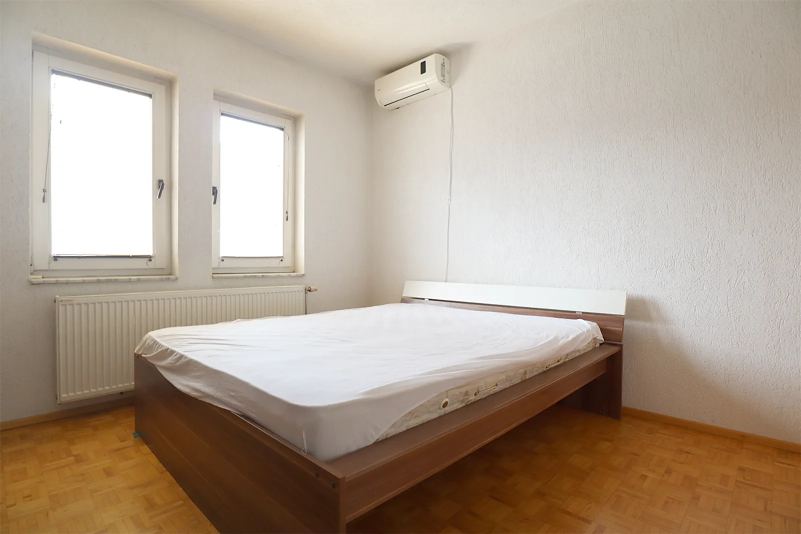 Shtëpi 600m² me #QIRA në Tokbashqe.