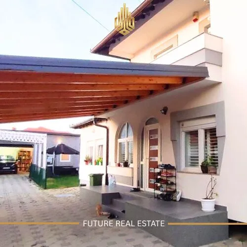 Shtëpia në SHITJE/250m2