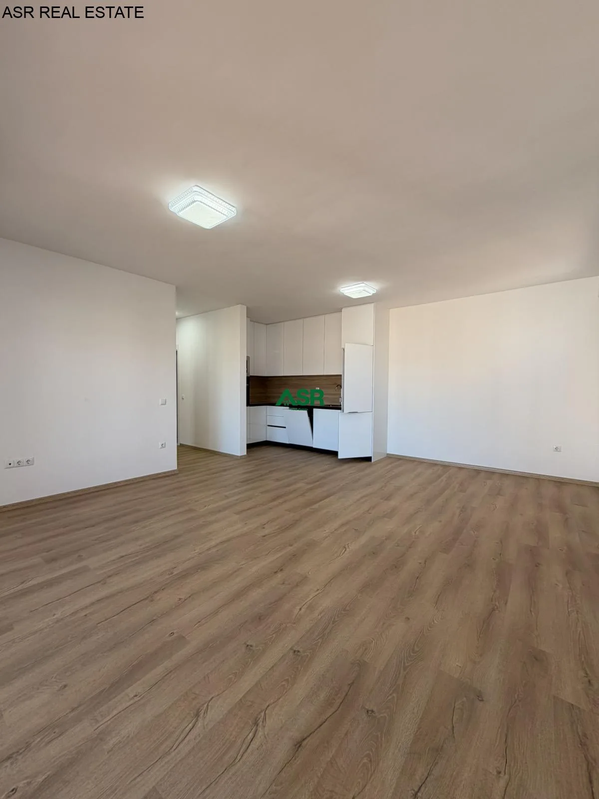 #ID:4259 Banesë 90m2 me #qira në lagjen Tophane