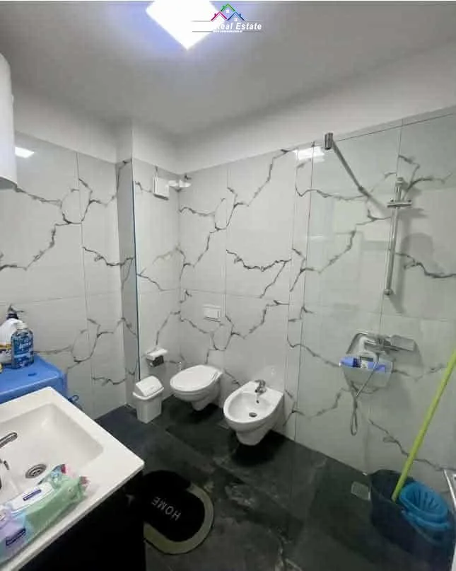 Apartament Me Qera 1+1 Tek Kompleksi Golden Park (B2101534) Tirane