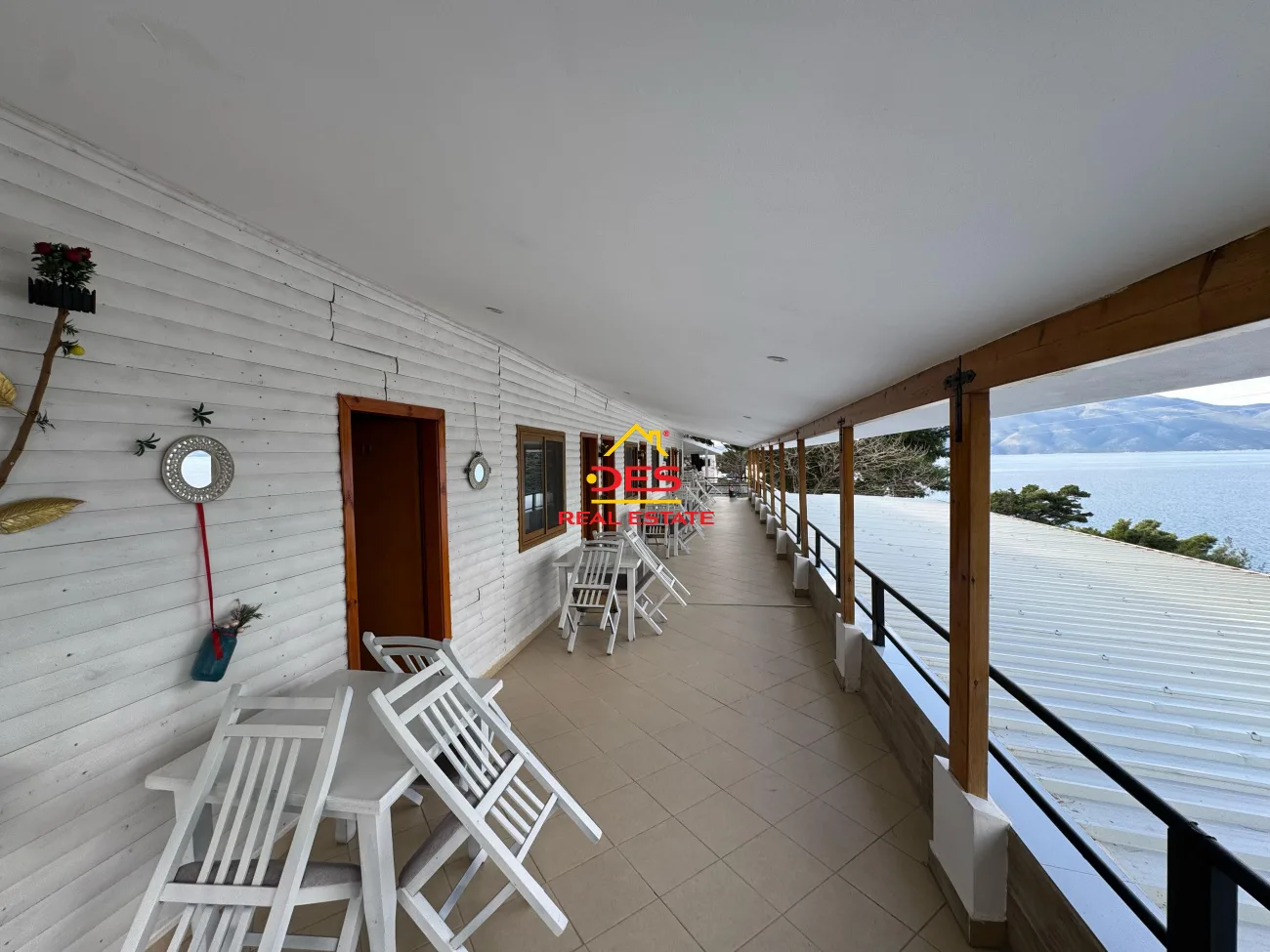 Jepet hotel me qira në ujë të ftohtë ,vlorë