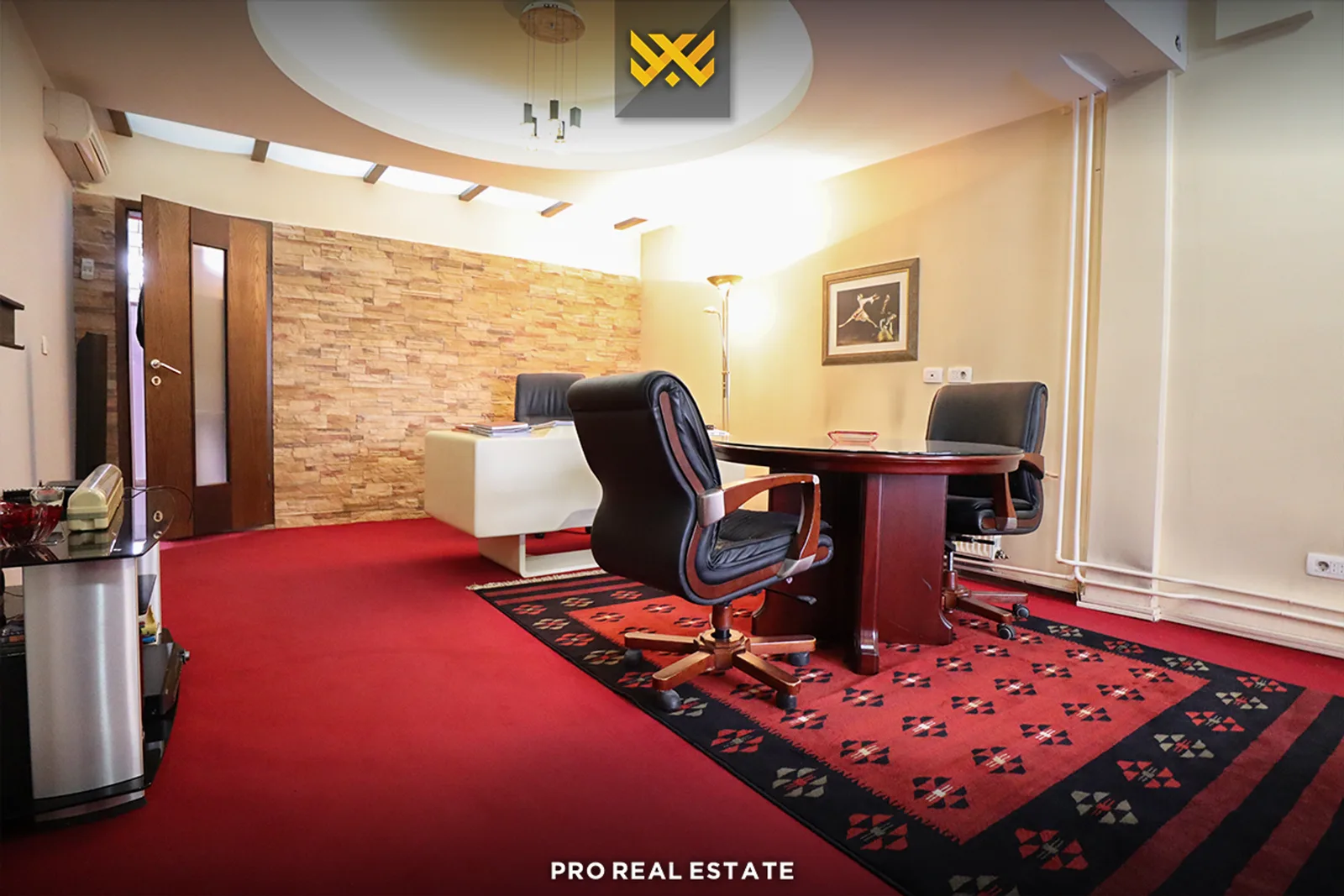 Lokal - Zyre 50m² me #QIRA në Tophane.