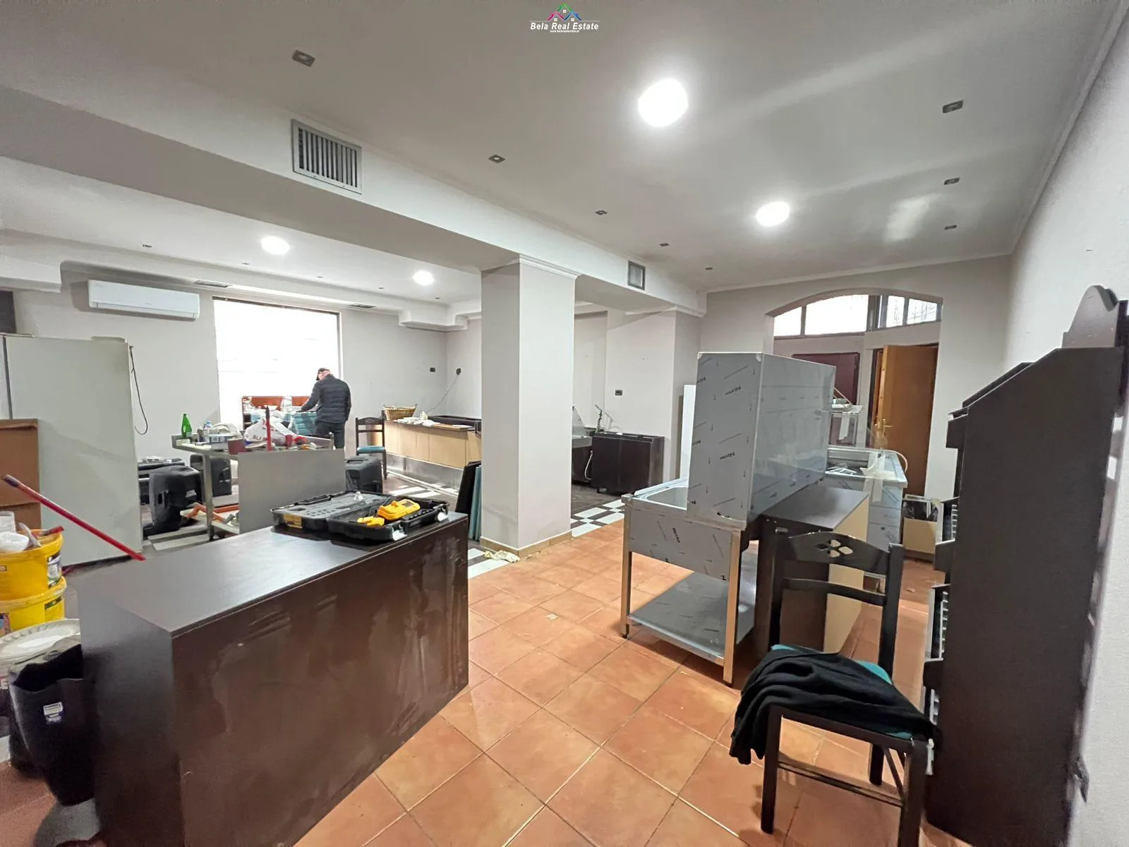Restorant Me Qera Tek Ish Ekspozita (ID BL2181) Tirane