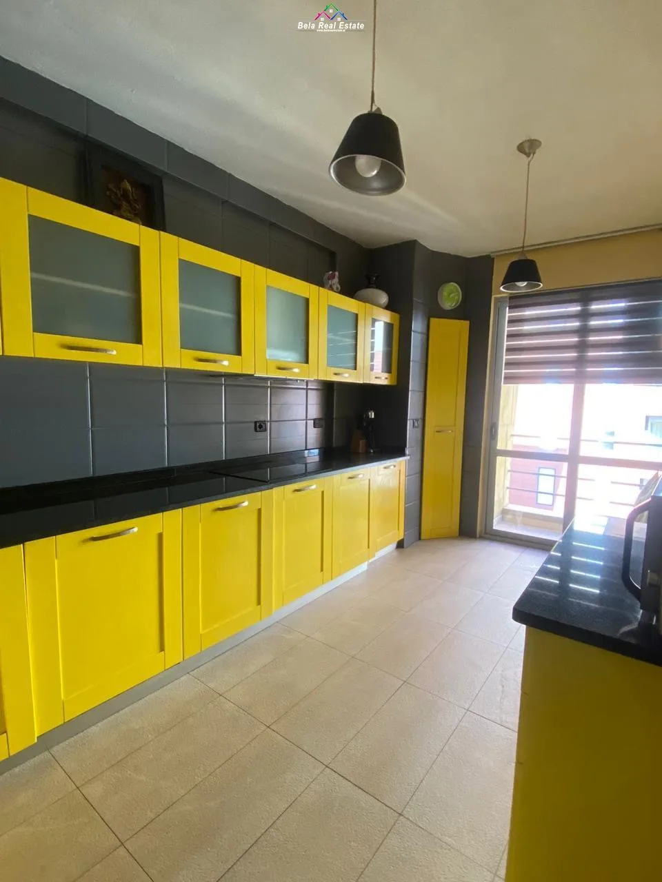 Apartament Me Qera 2+1 Tek Pazari i Ri (ID B2201281) Tirane