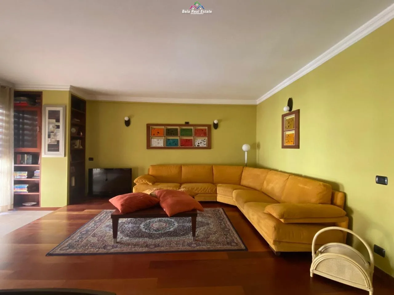 Apartament Me Qera 2+1 Tek Pazari i Ri (ID B2201281) Tirane
