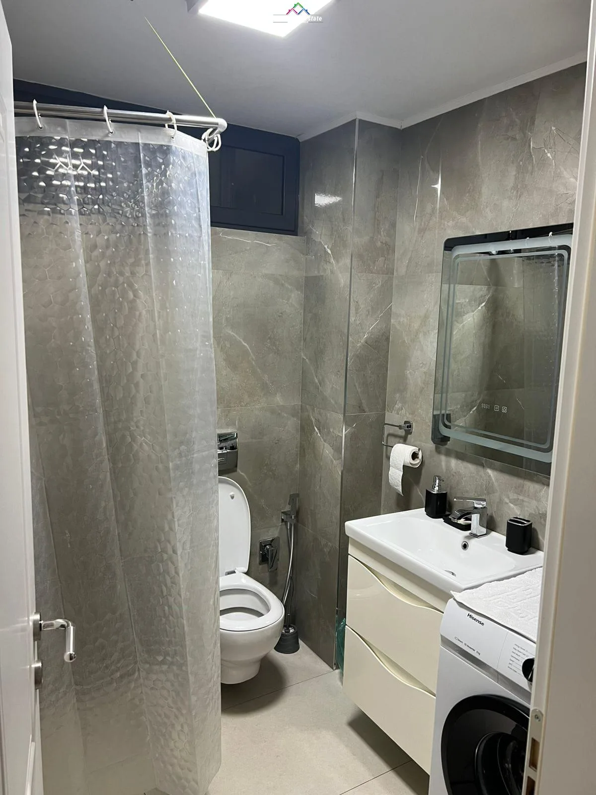 Apartament Me Qera 2+1 Ne Qender (ID B2201678) Tirane