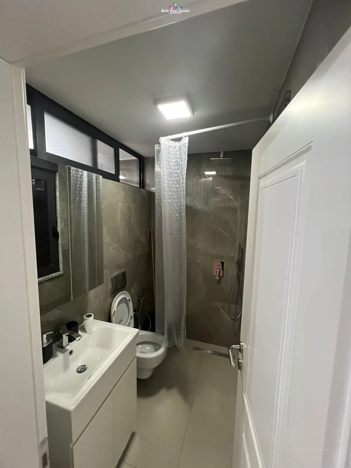 Apartament Me Qera 2+1 Ne Qender (ID B2201678) Tirane